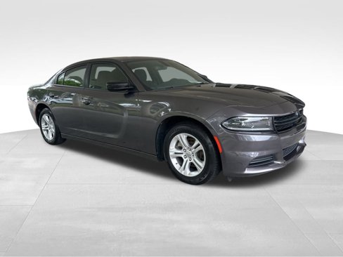 Used 2023 Dodge Charger SXT image 2