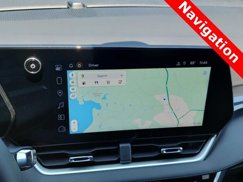 Used 2025 Chevrolet Equinox LT w/ Safety and Technology Package image 11