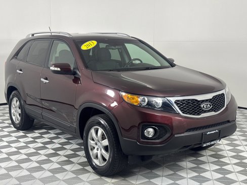 Used 2013 Kia Sorento LX w/ Convenience Pkg image 3