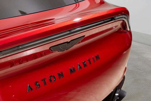 Used 2022 Aston Martin DBX image 35
