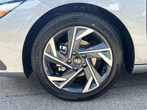 New 2025 Hyundai Elantra Sport image 9
