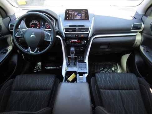 Used 2020 Mitsubishi Eclipse Cross SE image 11
