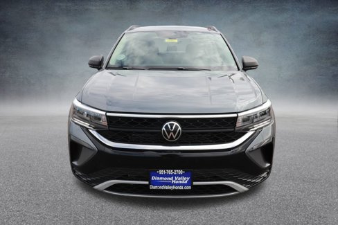 Used 2024 Volkswagen Taos S image 2