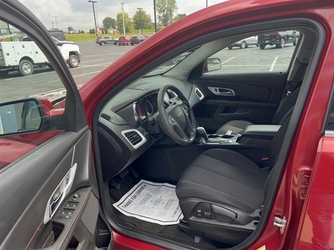Used 2015 GMC Terrain SLE image 16