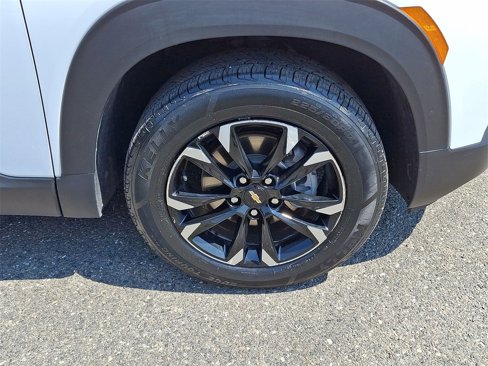 Certified 2022 Chevrolet TrailBlazer LT w/ Convenience Package image 27