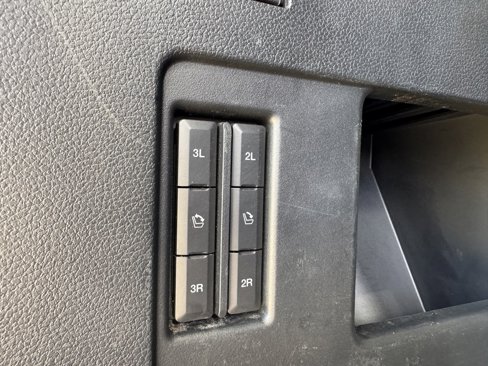 Used 2021 Ford Expedition XLT image 33
