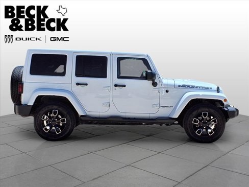 Used 2017 Jeep Wrangler Unlimited Sahara image 4
