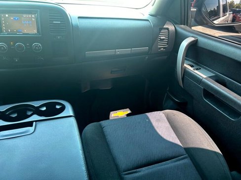 Used 2011 Chevrolet Silverado 1500 LT image 13