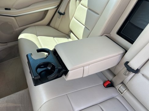 Used 2014 Mercedes-Benz E 350 Sedan image 31