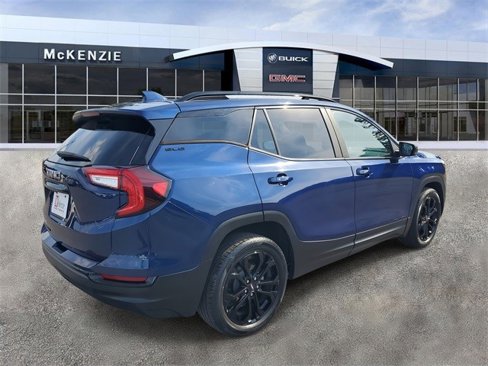Certified 2022 GMC Terrain SLE w/ Driver Convenience Package image 4