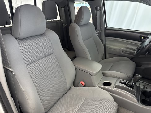 Used 2010 Toyota Tacoma 4x4 Access Cab V6 image 13