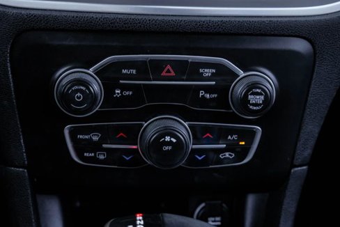 Used 2019 Dodge Charger SXT image 28