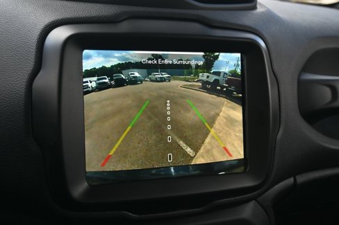 Used 2022 Jeep Renegade Altitude image 15