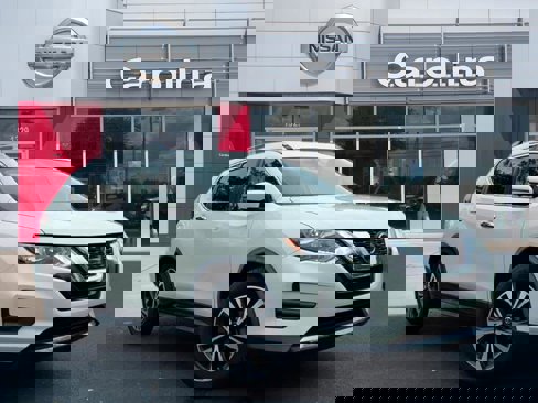 Used 2019 Nissan Rogue SV w/ Premium Package image 1