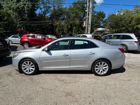 Used 2015 Chevrolet Malibu LT image 4