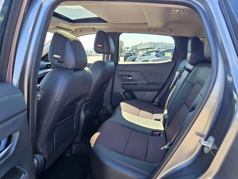 New 2025 Nissan Kicks SR w/ SR Premium Package image 23