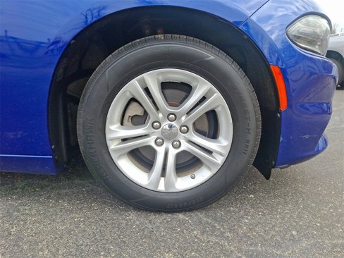 Used 2022 Dodge Charger SXT w/ Leather Interior Group image 8