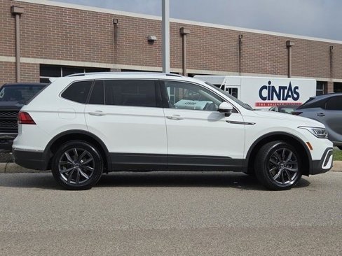 Used 2022 Volkswagen Tiguan SE image 27