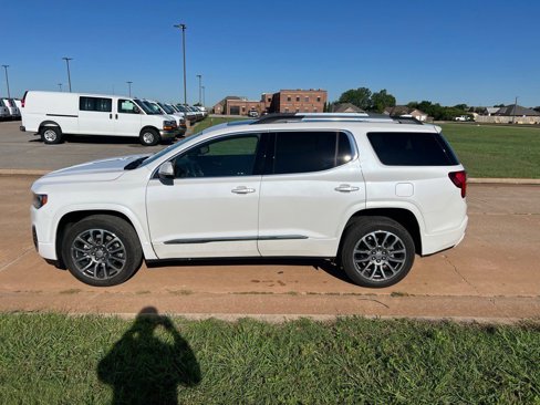 Used 2022 GMC Acadia Denali w/ Denali Technology Package image 6