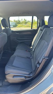 Used 2023 Jeep Grand Cherokee L Laredo w/ Luxury Tech Group I image 10