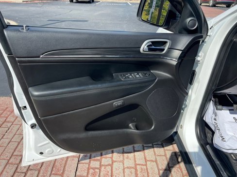 Used 2019 Jeep Grand Cherokee Limited image 46