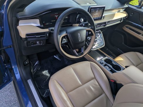 Used 2021 Lincoln Corsair Reserve image 9