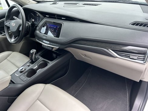 Used 2019 Cadillac XT4 Premium Luxury w/ Cold Weather Package image 12