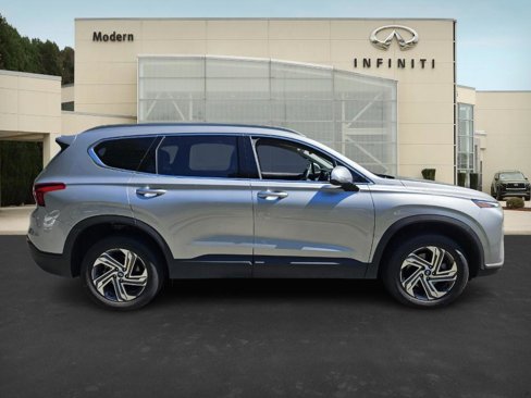 Used 2023 Hyundai Santa Fe SEL image 3