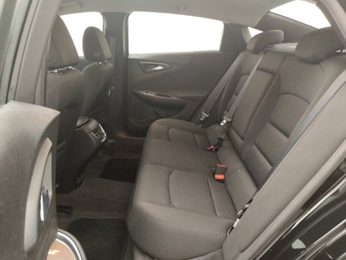 Used 2018 Chevrolet Malibu LT w/ Driver Confidence Package image 18