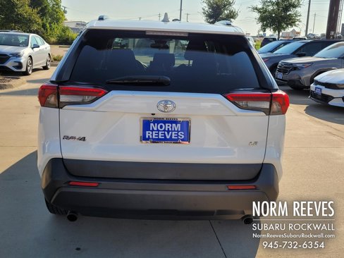 Used 2019 Toyota RAV4 LE image 18