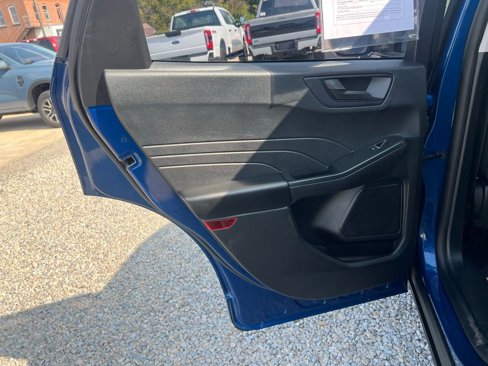 Used 2022 Ford Escape S image 15