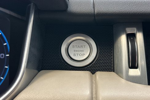 Used 2013 Land Rover Range Rover HSE image 35
