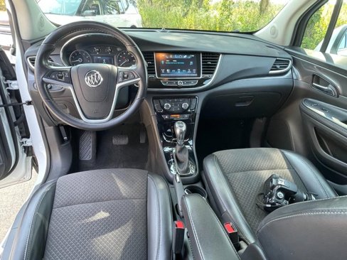 Used 2021 Buick Encore Preferred w/ Safety Package image 16