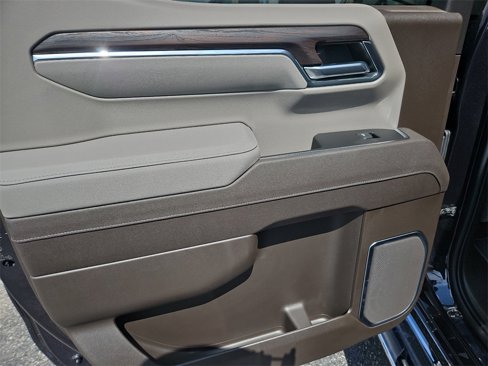 New 2026 GMC Sierra 1500 SLT w/ SLT Premium Package image 17