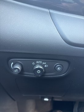 Used 2023 Buick Encore GX Essence image 20