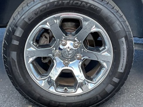 Used 2013 RAM 1500 Laramie w/ Convenience Group image 9