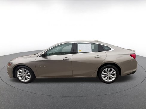 Used 2024 Chevrolet Malibu LT image 9