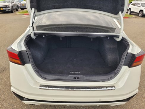 Used 2023 Nissan Altima 2.5 SV w/ SV Premium Package image 11