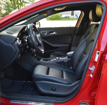 Used 2018 Mercedes-Benz GLA 250 4MATIC image 17