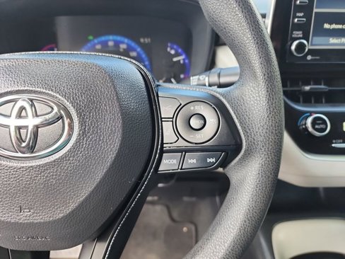 Used 2021 Toyota Corolla LE image 22