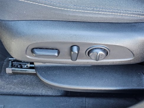 Used 2019 Chevrolet Equinox LT image 19