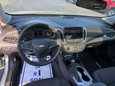 Used 2020 Chevrolet Malibu LT image 14