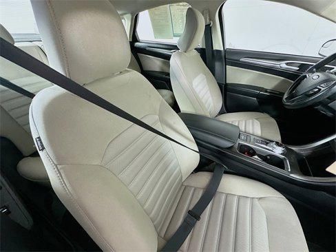 Used 2018 Ford Fusion S image 24