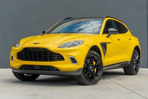 Used 2021 Aston Martin DBX image 3