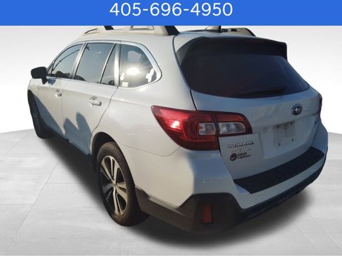 Used 2019 Subaru Outback 2.5i Limited image 3
