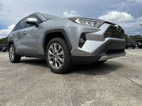 Used 2021 Toyota RAV4 Limited image 12