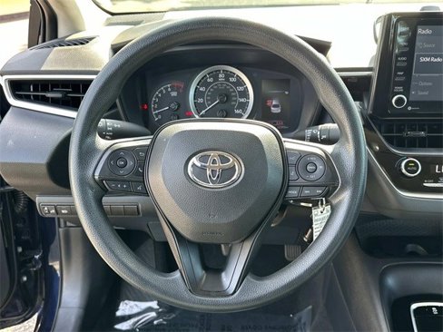 Used 2022 Toyota Corolla LE image 18