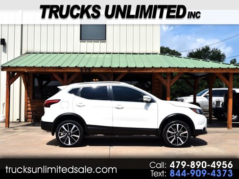 Used 2019 Nissan Rogue Sport SL image 1