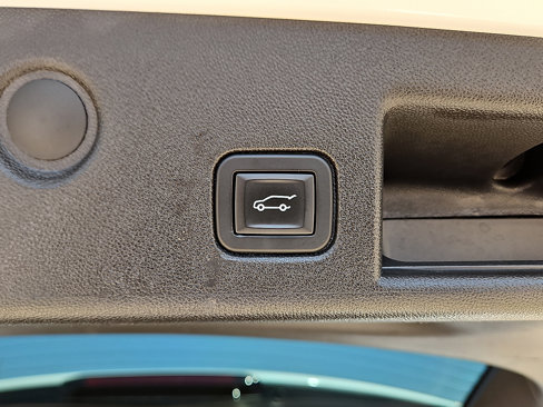 Used 2024 Chevrolet Equinox RS image 12