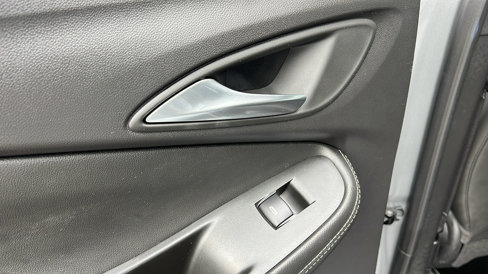 Certified 2024 Buick Encore GX Sport Touring image 12